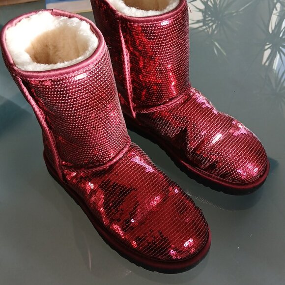 Vintage UGGS Sparkly Red Sequin Boots - Picture 7 of 8